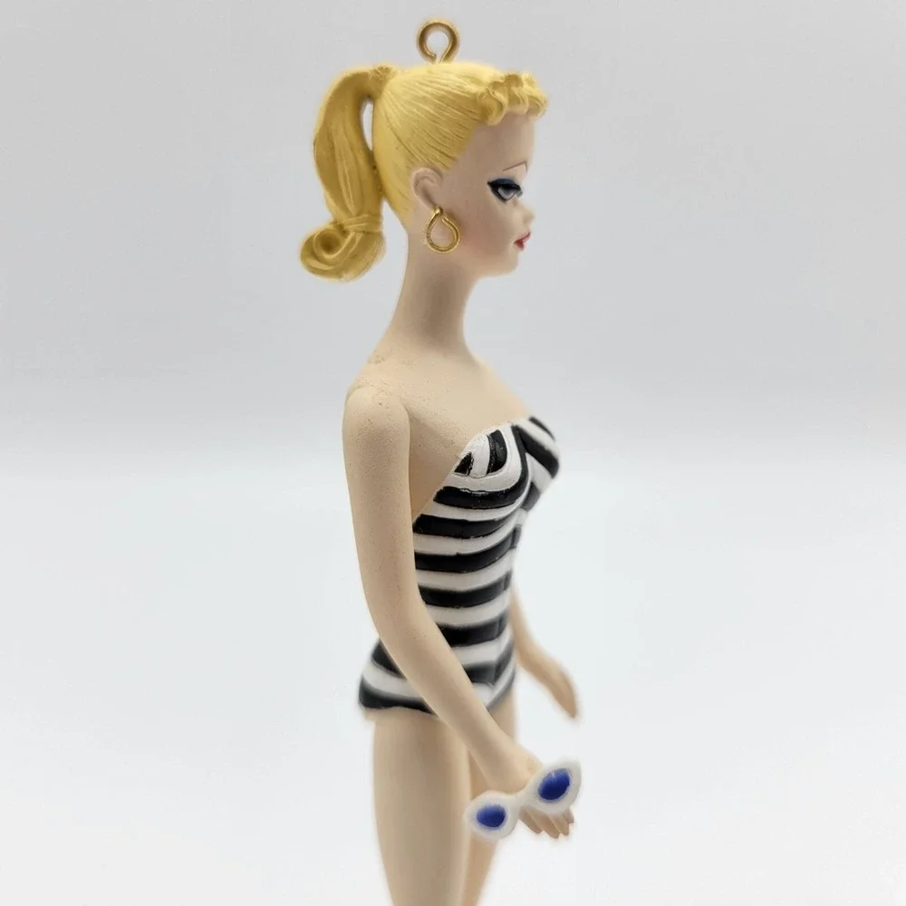 Hallmark Keepsake Ornament Debut 1959 Barbie 1994 Edition Collectors Series